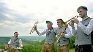 Dogehta-Blech - Heee (Offizielles Musikvideo)