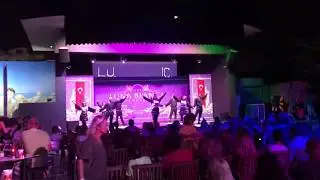 Luna Blanca Show Night