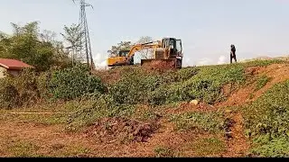 Si Avatar Bulldozer Operator ferpectly Leveling and Pushing Garbage in Die lake