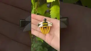 Pollen buzz on!