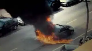 Hamburg-Hamm: Fahrender Mercedes in der Wendenstra&szlig;e in Brand geraten (20.06.11)