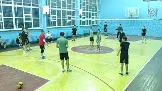 2 февраля, понедельник, три команды, волейбол, Бельцы.