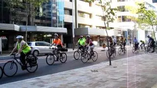 Rally for Safe Cycling - Sydney (2011-03-12) - Departure from North Sydney
