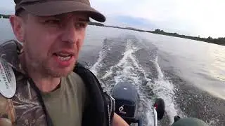 Звезда 390 катамаран и мотор 6 сил прогулка
