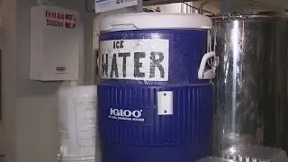 Aurora asks restaurants to stop greeting customers with a glass of water