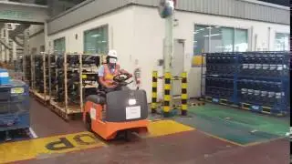 4 ton electric towing tractor used in clients factory