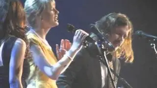 Taylor swift ft The Civil Wars - safe and sound live