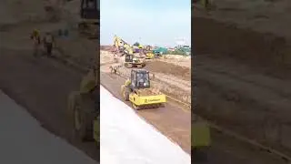 Activity control sheepsfoot roller to compaction clay core of dike road #viralvideo #top1