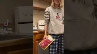 STEAK IN THE COMMUNITY KITCHEN??? #tiktok #shorts #newtoyoutube #explore #college