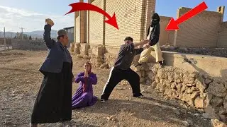 Unexpected event: He takes Ismail Khan to the place of imprisonment of Etusa 
