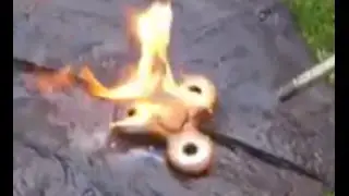 SETTING CHEAP FIDGET SPINNER ON FIRE! - WE CAUGHT IT! TubeHD