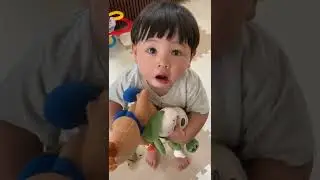 【1歳6ヶ月】こんなに喜んでくれるなら、結構高かったけど買ってあげて良かったよ/BABY LOVES STUFFED ANIMAL!