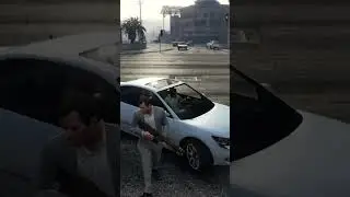 GTA V - Un NPC atropella sin raz&oacute;n a Mchael y este desata su furia