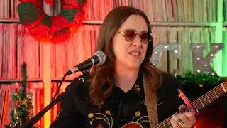 Serena Ryder - Christmas Kisses  (Live at CKUA)