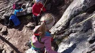 Children Pinkpoint (assestiv) Climbing Plomberg - Klettern Plomberg - Vorstieg f&uuml;r Kind(4 Jahren)