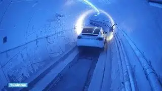 Met dik 200 km per uur in een auto met zijwieltjes door een tunnel, durf jij? - RTL NIEUWS
