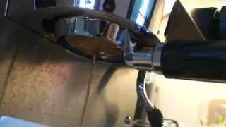 Bottomless PF shot with Rancilio Silvia v3