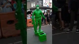 Green Army Soldier mime #shorts @Session Road. Human Attraction in Baguio City !!! #04