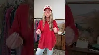 Темно-красный и другие цвета снова в наличии в нашей футболке оверсайз &laquo;Выходные ждут&raquo; 🍒🤍💥