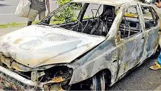 Tata Indica Caught Fire In Mumbai !