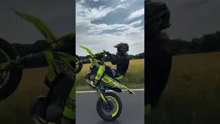 Best feeling🤘🔥 #wheelie #supermoto #stunts