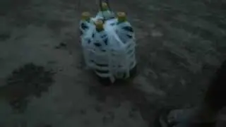 Bomba artesanal + 8 Litros de gasolina