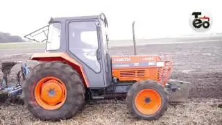 Kubota L5450 z pługiem Lemken 2+1. Kubota L5450 ploughing with Lemken plough. TEODORCZYK.COM.PL