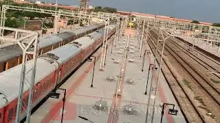 Speed Vs Slow Train Running Loop Line And Main Line In Station !! Indian Railways !! Express Train