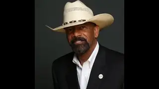 Sheriff David Clarke