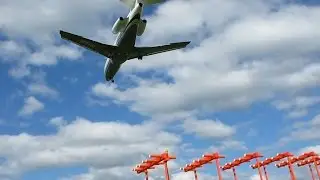 Plane landing in Gothenburg city airport 2010