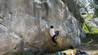 Fixe Anstellung (7c+/V10) - Hirschw&auml;nde (Block 8) by Juri Unterkofler