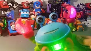 Mainan Kelap Kelip Kepiting Crab, Bus Tayo, Thomas Hantu Seram Laba Laba, Monster Train, Thomas Exe
