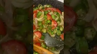 Cooking Okra & Tomatoes 🍅 #countrycooking #new #today #food #shortsfeed