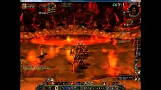 Fast Run Through Onyxias Lair, Maybe mount drop?