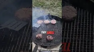 Крэк-бургеры, приготовленные на гриле Weber Kettle