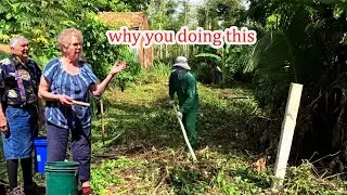 Elderly Couple CONFUSED When They When they Saw Me Cleaning Their House For Free