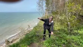 Almost falling off ledge at Lake Erie - Foot started slipping