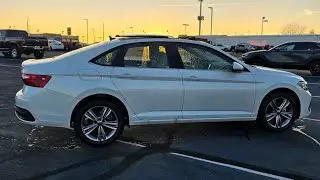 2024 VW Jetta SE in Opal White Pearl