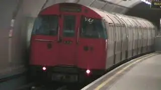 (2009) London Underground Victoria Line 1967 Stock at Pimlico Southbound