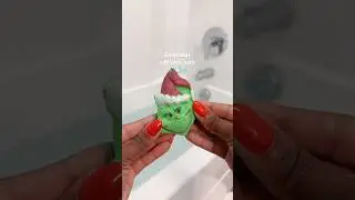 Holiday Christmas themed bath!! #bathtime #christmas #viralvideos #fyp #shorts #aesthetic #thatgirl