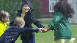 Dancing in the Rain | Gentle Piano Song for Children 🌧️