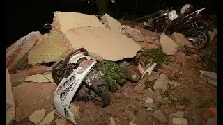 Lombok: 98 people killed in earthquake on Indonesian tourist island