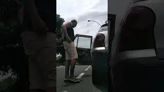 Depois de vender a reciclagem a coleta continua &eacute; s&oacute; cascaio no bolso.