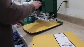 Labeling envelopes with New Path AT20 tamp label applicator