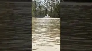 Ohio River Flood in Louisville: Dramatic Footage of Homes Submerged