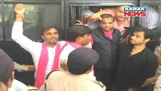 BJD Team in C'garh: Ajit Jogi's Party Waves Black Flag At BJD