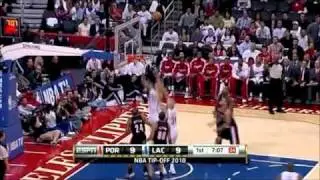 Blake Griffin Explosive One Handed Alley Oop Dunk [SEASON DEBUT]
