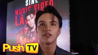 Is Christophe pressured to make it big in the industry, being the son of Gladys and Christopher?