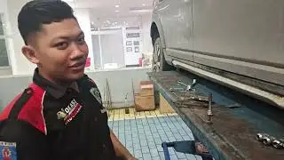 Pembersihan dan penyerfisan kampas rem anak magang kelas XII B TEKNIK OTOMOTIF dari SMKN 2 BARABAI 