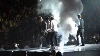 Teenage kicks - One Direction TMH Tour (Birmingham) 17/04/13